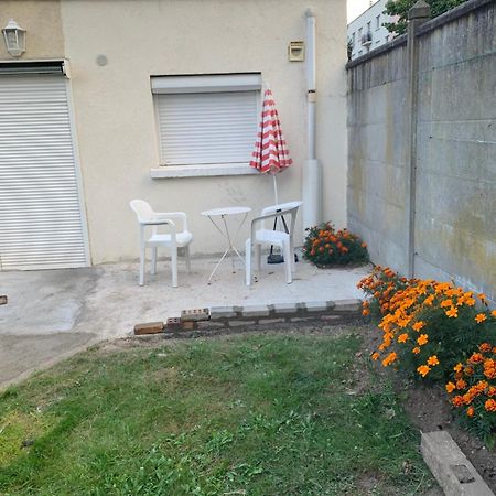 Studio Fond De Jardin Palaiseau Kültér fotó